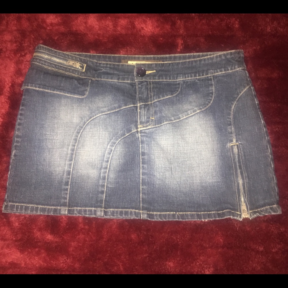 BEBE JEAN MINI SKIRT